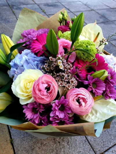 jazmine bouquet - pinks creams lilacs purples 