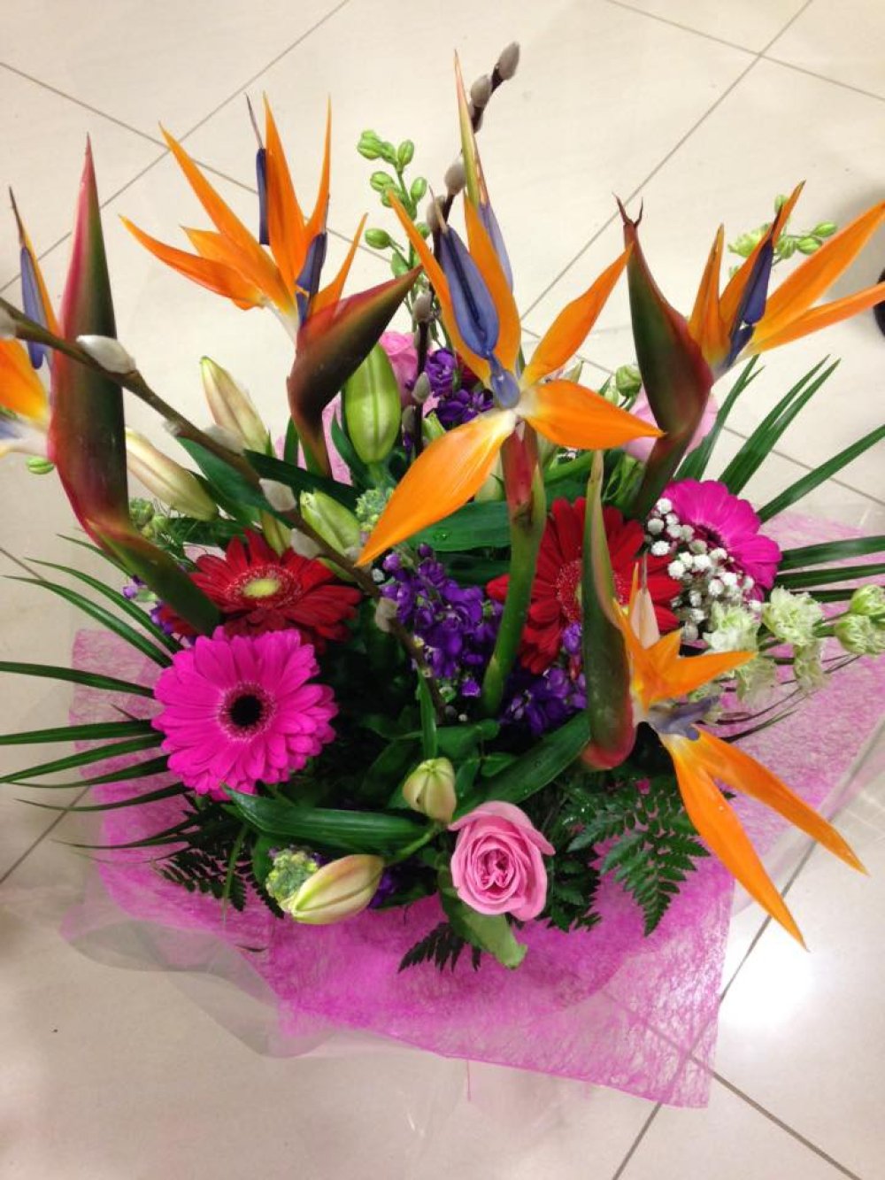 Birds in flight bouquet Product Image